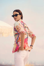 Load image into Gallery viewer, Frank Lyman’s abstract blazer turns heads with its vivid pink-and-orange abstract pattern, bringing joyful energy to classic tailoring. Designed with a sleek open front and lightweight structure, it’s perfect for layering from desk to dinner—or for turning any outfit into a work of art.