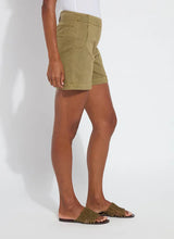 Load image into Gallery viewer, Stylish and versatile, the Lysse Amira Denim Short is a 6 -inch inseam denim short designed for both comfort and sophistication. Featuring Lyssé Fit 360° Smoothing, these shorts provide 4-way stretch for ease of movement while maintaining a flattering silhouette. The concealed patented waistband ensures a seamless look, while the denim fabric offers durability and softness.