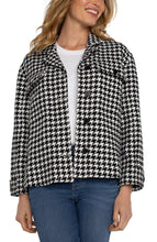 Load image into Gallery viewer, Enhance your everyday attire with this chic boxy shacket. Featuring a timeless black and white houndstooth design, this Liverpool Los Angeles jacket is a standout piece. It pairs seamlessly with black trousers for a professional look or denim for casual outings, making it an essential addition to your wardrobe.