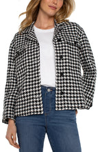 Load image into Gallery viewer, Enhance your everyday attire with this chic boxy shacket. Featuring a timeless black and white houndstooth design, this Liverpool Los Angeles jacket is a standout piece. It pairs seamlessly with black trousers for a professional look or denim for casual outings, making it an essential addition to your wardrobe.