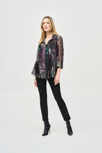 Load image into Gallery viewer, These classic slim denim pants get a fashion-forward upgrade with a gorgeous, foiled print. Dress them up or down with a printed tee or blouse.