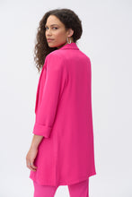 Load image into Gallery viewer, Update your style with this modern, dazzling pink blazer. A relaxed matte twill fabric with side slit detail offers soft tailoring, while the notched collar and three-quarter cuffed sleeves give structure to the longline silhouette. Color- Dazzling pink. Longer design. No buttons. Three quarter cuffed sleeves. Side slits. Notched collar. Fabric - 100% Polyester.