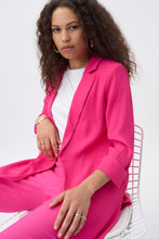 Load image into Gallery viewer, Update your style with this modern, dazzling pink blazer. A relaxed matte twill fabric with side slit detail offers soft tailoring, while the notched collar and three-quarter cuffed sleeves give structure to the longline silhouette. Color- Dazzling pink. Longer design. No buttons. Three quarter cuffed sleeves. Side slits. Notched collar. Fabric - 100% Polyester.