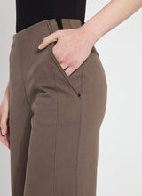 Load image into Gallery viewer, Franca Wide Leg Crop in Driftwood- Lysse 12-3402