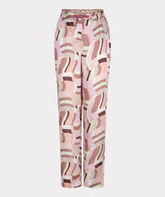 Load image into Gallery viewer, The GEMMA GEOMETRIC PRINT TROUSER, designed by ESQUALO, features a classic geometric pattern that will add style to any outfit. Crafted from soft, lightweight fabric, these trousers offer comfort and sophistication. Perfect for any occasion, the trouser provides timeless sophistication that will last through any fashion trend.