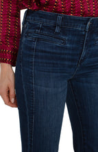 Load image into Gallery viewer, The Hannah flare pants are the epitome of sophistication, boasting welt pockets and eye-catching side seam details. These meticulously designed seams offer a refined look and flatter your figure perfectly. Ideal for a glamorous evening or a casual day of errands, they promise to be an essential addition to your wardrobe, seamlessly blending elegance with ease.