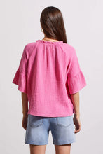 Load image into Gallery viewer, This lovely blouse is made of crinkled gauze cotton, which gives it a light and elegant touch. It features a notch neck that you can pop over, elbow-length raglan sleeves, and bell-shaped cuffs that add some playful charm.