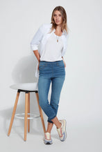 Load image into Gallery viewer, The premium denim of Lysse's "Holding Power" collection is expertly designed by ISKO, one of the world's top denim producers. Crafted with advanced technology and a deep commitment to sustainability, this two-way stretch, woven fabric effortlessly molds to any body shape for ultimate comfort and style.
