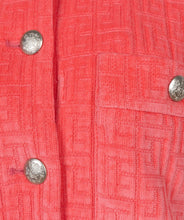 Load image into Gallery viewer, Your wardrobe definitely needs this essential jacket featuring a graphic design. The stretch material provides unbeatable comfort while maintaining a fashionable and athletic look. This jacket is suitable for any occasion and can elevate any outfit every time.