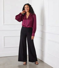 Load image into Gallery viewer, Experience unparalleled style and comfort with our Luna. Designed with stretch, these pants provide a flattering fit for all body types and is a perfect style for any occasion.