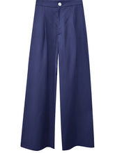 Load image into Gallery viewer, Update your wardrobe with these versatile pants that combine fashion and functionality. The high-waisted design and pleats not only enhance your silhouette, but also offer a contemporary and flattering fit - perfect for any occasion.