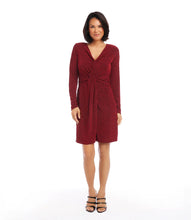 Load image into Gallery viewer, Crafted from a flexible and stretchy fabric enhanced with shimmering metallic threads, this dress seamlessly combines comfort and style. Ideal for formal events, it is sure to capture attention.