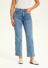 Load image into Gallery viewer, These fabulous jeans feature pearl embellishments along the side leg, adding a touch of elegance to their timeless design. With a high-rise waist and a straight-leg shape, they offer a flattering fit and classic style. The cropped length, with an inseam of 28 inches, makes them perfect for pairing with heels or flats. A perfect jean for the warmer months!