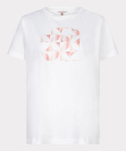 Load image into Gallery viewer, Enrich your wardrobe with this essential basic t-shirt, which can be combined with almost all styles from the collection. The comfortable material combined with a little stretch, ensures the pleasant fit. 