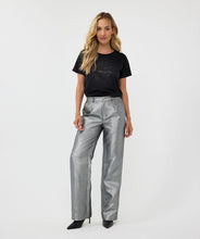 Load image into Gallery viewer, Discover the perfect style layer for your wardrobe with this chic t-shirt featuring a floral design of rhinestones. Pair it with our Beate Blazer with Sleeve Embellishments for a beautiful look or under any favorite jacket, blazer or cardigan.