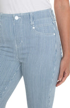 Load image into Gallery viewer, Experience the updated fashion of The Gia Glider® with its twisted seam and slit hem. This cropped flare, featuring the Chambray Striped print, showcases vintage elements while remaining stretchy and comfortable.