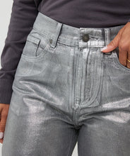 Load image into Gallery viewer, These metallic-coated pants reflect light beautifully, creating a stunning sheen. Featuring five pockets, a straight-leg fit, and a mid-rise waist, they are made from 100% cotton. These versatile jeans can effortlessly transition from everyday wear to a special event outfit, adding a touch of casual elegance.