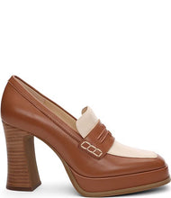 Load image into Gallery viewer, This versatile heeled loafer provides a modern update to a classic style. Effortlessly pair it with cropped trousers for an elegant ensemble, or choose a laid-back look with our fabulous range of denim.