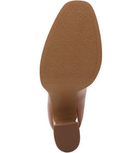 Load image into Gallery viewer, This versatile heeled loafer provides a modern update to a classic style. Effortlessly pair it with cropped trousers for an elegant ensemble, or choose a laid-back look with our fabulous range of denim.