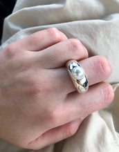 Load image into Gallery viewer, FINAL SALE FRANKIE PEARL SILVER RING - BLING BAR