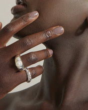 Load image into Gallery viewer, FINAL SALE FRANKIE PEARL SILVER RING - BLING BAR