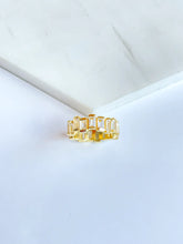 Load image into Gallery viewer, OLIVIA ETERNITY BAND RING - CLEAR QUARTZ - JOYA