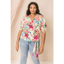 Load image into Gallery viewer, FINAL SALE CURVY LORI WHITE WITH FLORAL BLOUSE