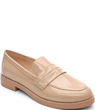 Load image into Gallery viewer, Experience the elegance of these nude leather loafers. Their soft, sleek leather texture ensures lasting durability and a polished look that seamlessly enhances any wardrobe.
