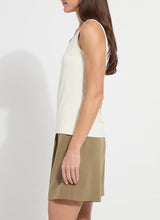Load image into Gallery viewer, Evie Scoop Neck Tank in Macadamia- Lysse 20-3560
