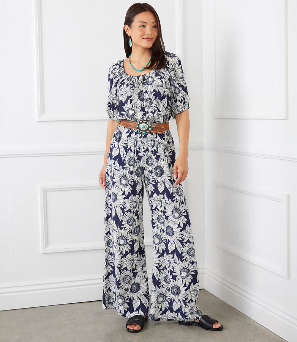 These boho-inspired wide-leg pants are a statement piece that invites you to embrace the beauty of botanical print in every step. Sumptuous viscose fabric provides a cool and comfortable feeling to the touch for a relaxing feeling wherever your day takes you.