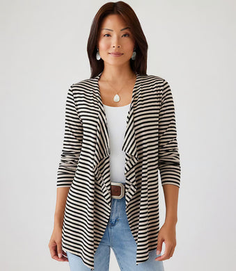 Experience versatility and sophistication with this cardigan. Its cascading design creates a stylish, flattering silhouette perfect for any event. Style it over a basic top to elevate your outfit.