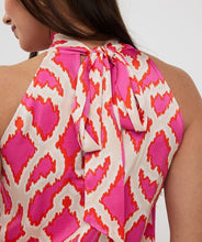 Load image into Gallery viewer, The EsQualo Tirsa Top Halter Disco Spark is a dazzling statement piece designed for effortless elegance and modern flair. Featuring a halter neckline and a vibrant print, this top offers a chic and sophisticated silhouette, perfect for both casual and dressy occasions. Pairs effortlessly with tailored pants, skirts, or denim for a stylish look.
