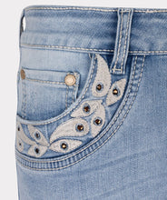 Load image into Gallery viewer, Enhance your wardrobe with this pair of jeans that features a straight cut, very slight distressing and intricate broderie and bronze embellishment detailing on the pockets, adding a touch of sophistication to this versatile and comfortable basic jean.
