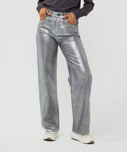 Load image into Gallery viewer, These metallic-coated pants reflect light beautifully, creating a stunning sheen. Featuring five pockets, a straight-leg fit, and a mid-rise waist, they are made from 100% cotton. These versatile jeans can effortlessly transition from everyday wear to a special event outfit, adding a touch of casual elegance.
