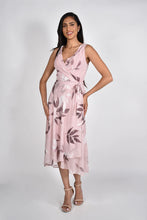 Load image into Gallery viewer, Timeless and classic, our Bella blush pink dress with leaf print is the perfect style for special occasions. A gorgeous feminine design by Frank Lyman, the flowing fabric brings a romantic feel to a dress that looks beautiful on all shapes.

