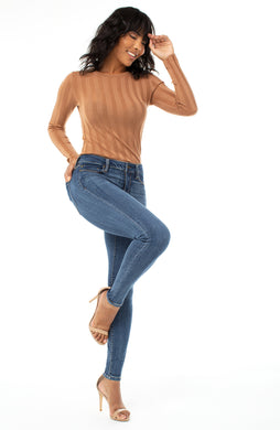 Our sleek and polished Abby Skinny jean is so very comfortable, you won't want to take them off! The jean, with a 30-inch inseam, is constructed with quality modal and rayon fabrics creating a super luxurious feel.  The same fabrics allow for excellent stretch, while also allowing for awesome recovery.  