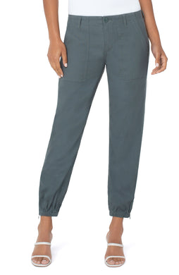 A super soft and chic pant, you will be so comfortable, you will grab these pants again and again! This fabulous pant features a side zip at the hem to add extra flair.  Truly a perfect pant for any time of the year!   Color- Teal Lagoon. 27'' Inseam. Mid-rise Set-in waistband.
