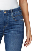 Load image into Gallery viewer, The Gia Glider Ankle Skinny by Liverpool has an amazing feel and comfort that will last throughout the day.  So easy to just pull on and go! The revolutionary fabric has beautiful stretch and top-notch recovery, preventing this gorgeous jean from becoming baggy.  A perfect piece to style any way you desire!
