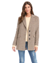 Load image into Gallery viewer, You can never go wrong with a beautiful blazer to elevate an outfit. Richly textured yarns come together to create our Helena polished houndstooth blazer. It&#39;s tailored from a cozy wool blend and lined with luxurious silky charmeuse. This classic blazer is versatile enough for the office or after hours. Color- Houndstooth- Brown, black and cream. Lined. Button down Flap pockets.
