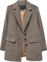 Load image into Gallery viewer, You can never go wrong with a beautiful blazer to elevate an outfit. Richly textured yarns come together to create our Helena polished houndstooth blazer. It&#39;s tailored from a cozy wool blend and lined with luxurious silky charmeuse. This classic blazer is versatile enough for the office or after hours. Color- Houndstooth- Brown, black and cream. Lined. Button down Flap pockets.
