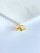Load image into Gallery viewer, OLIVIA ETERNITY BAND RING - CLEAR QUARTZ - JOYA

