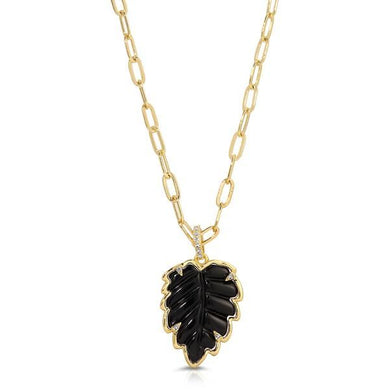 A gorgeous necklace in black onyx looks stunning with almost every outfit. Elevate your outfit with this hand-carved genuine black onyx leaf surrounded by a gold border with dainty cubic zirconia prongs.
