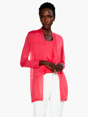 Add a feminine touch to your outfit with this gorgeous pink lightweight cardigan. Its side slits slim and elevate the silhouette while intricate stitch detail across the lower back ensures a flattering and soft drape. 